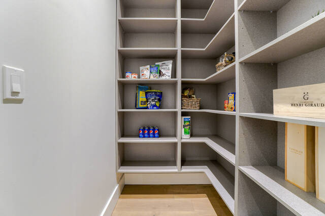 2450 Meadowood Crescent, Oakville - photo 26
