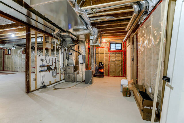 2450 Meadowood Crescent, Oakville - photo 56