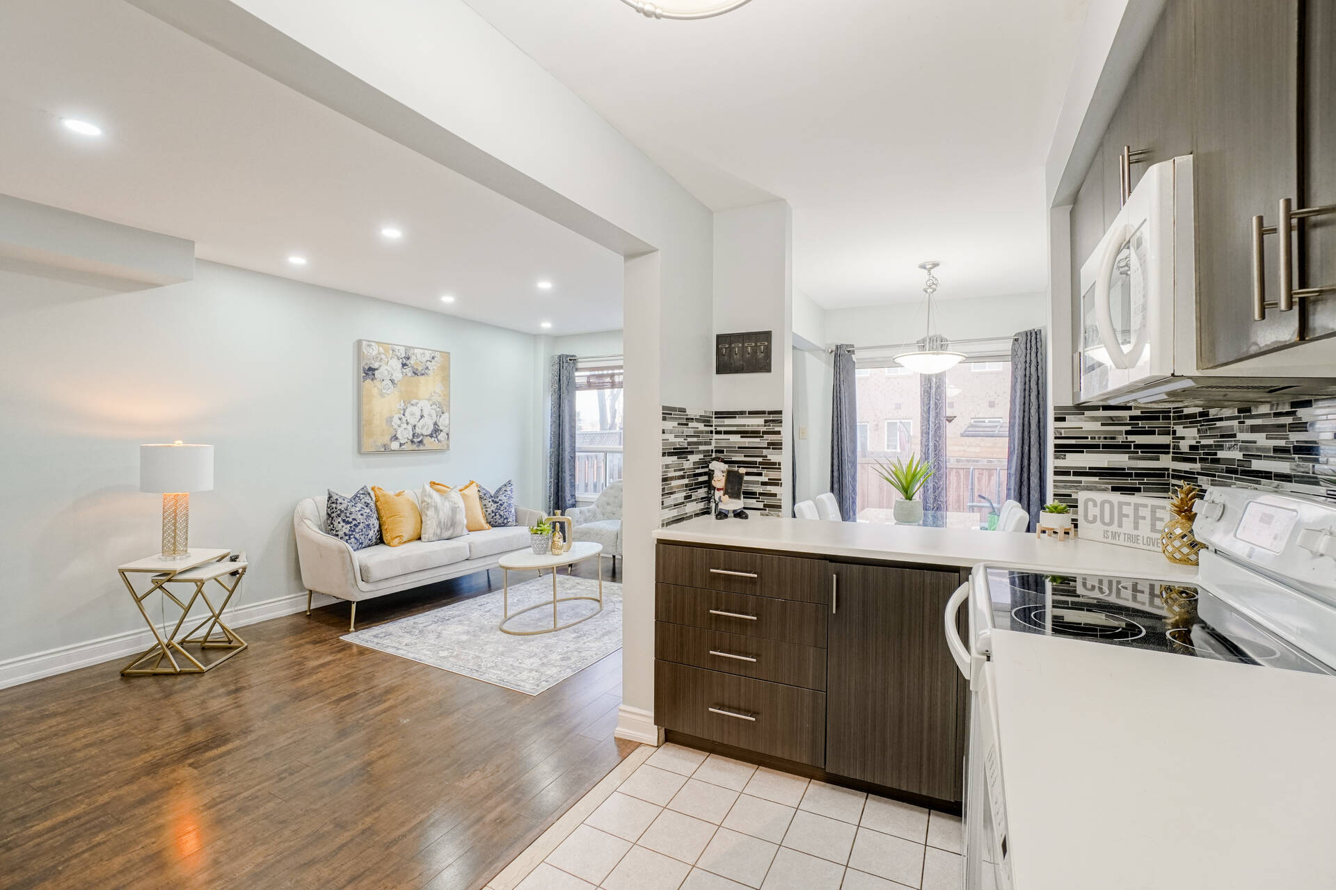 65 Goldenlight Circle, Brampton - photo 11