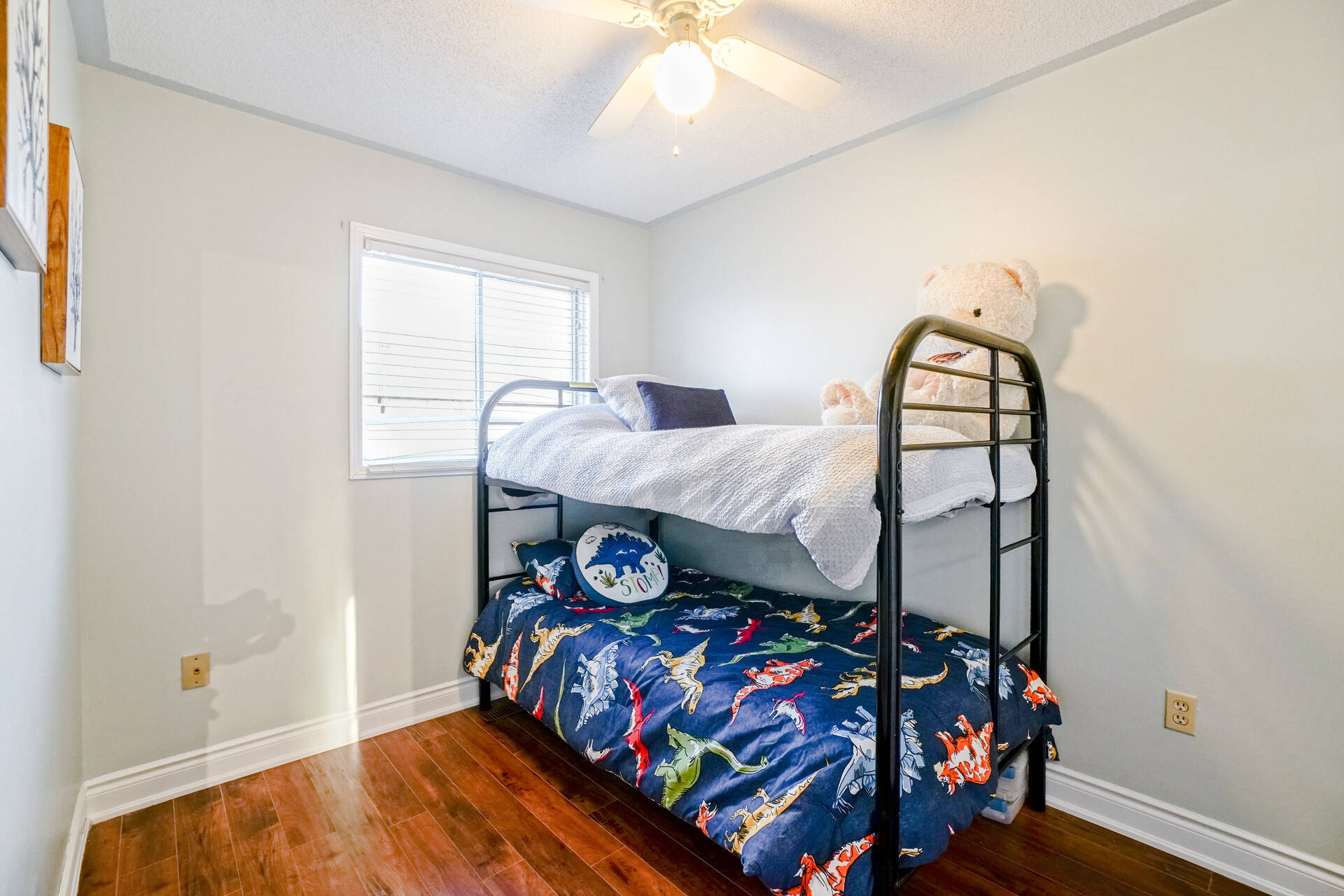 65 Goldenlight Circle, Brampton - photo 25