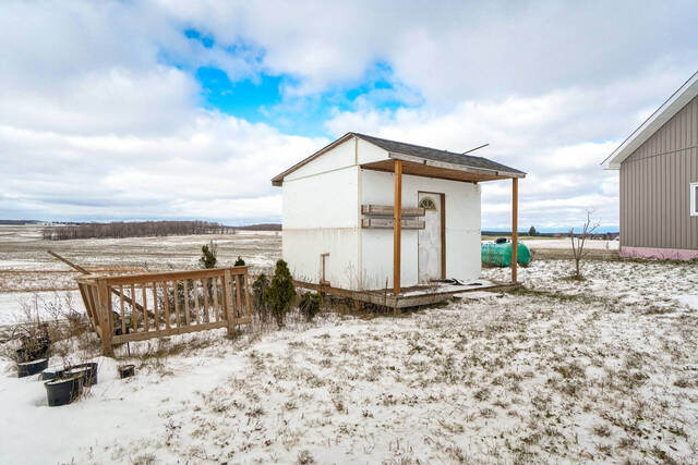 638314 Prince of Wales Road West, Mulmur - photo 17
