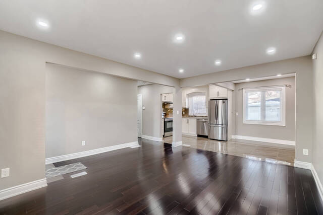 86 Heathrow Drive, Toronto - photo 8