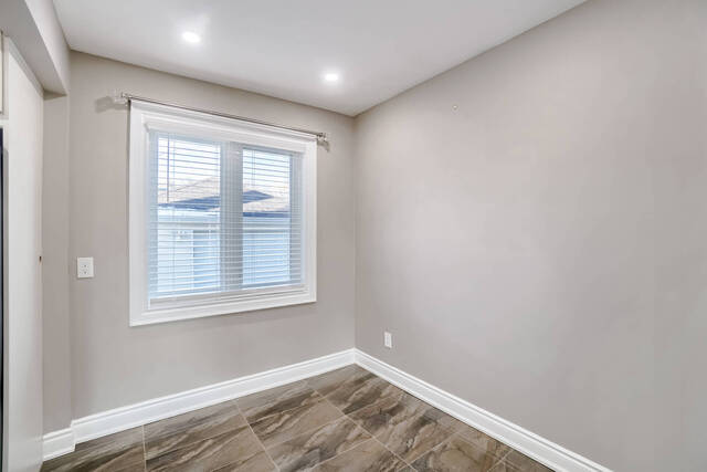 86 Heathrow Drive, Toronto - photo 9