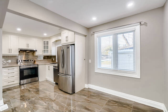 86 Heathrow Drive, Toronto - photo 10