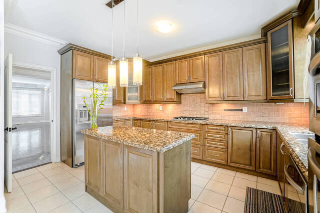 3265 Paul Henderson Drive, Mississauga - photo 12