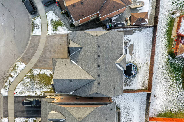 144 Bloomsbury Avenue, Brampton - photo 4