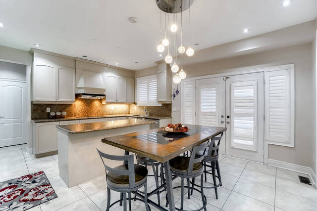 144 Bloomsbury Avenue, Brampton - photo 24