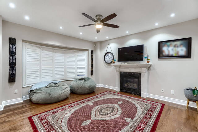 144 Bloomsbury Avenue, Brampton - photo 28