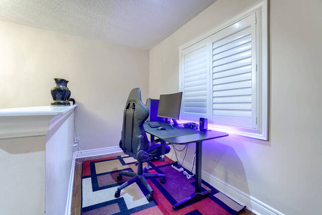 144 Bloomsbury Avenue, Brampton - photo 34
