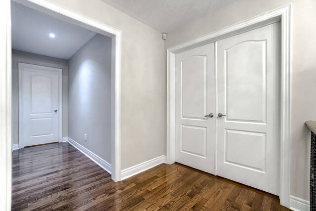 144 Bloomsbury Avenue, Brampton - photo 35