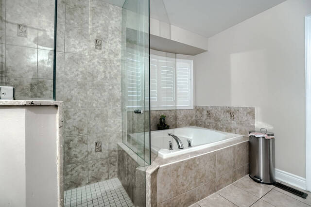 144 Bloomsbury Avenue, Brampton - photo 40