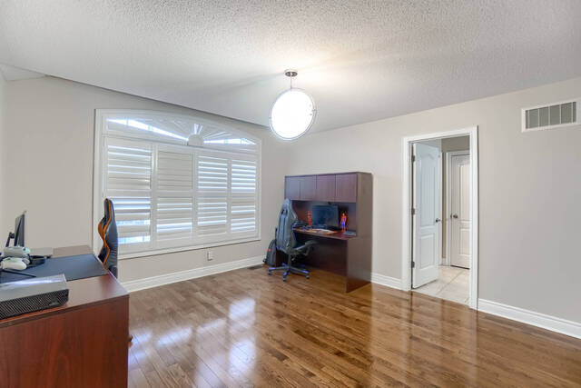 144 Bloomsbury Avenue, Brampton - photo 47