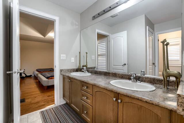 144 Bloomsbury Avenue, Brampton - photo 50