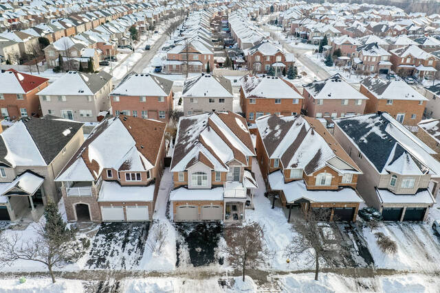 115 Tuscana Boulevard, Vaughan - photo 2