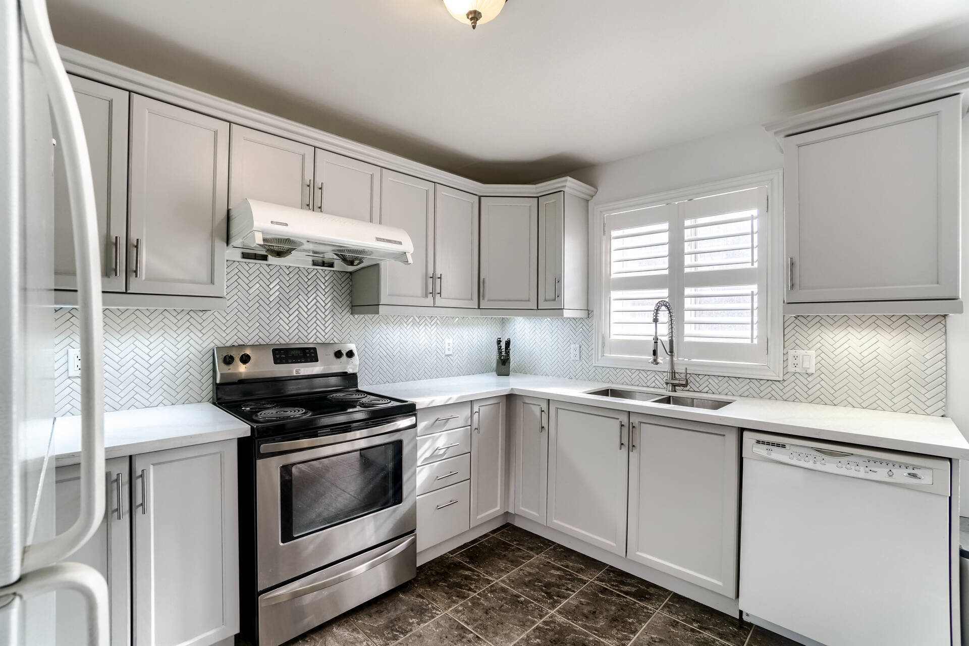 55 Blaydon Lane, Aurora - photo 15