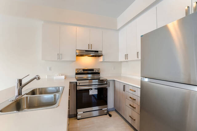500 Brooks Street, Shelburne - photo 10