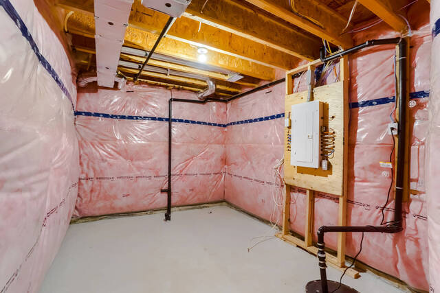 500 Brooks Street, Shelburne - photo 37