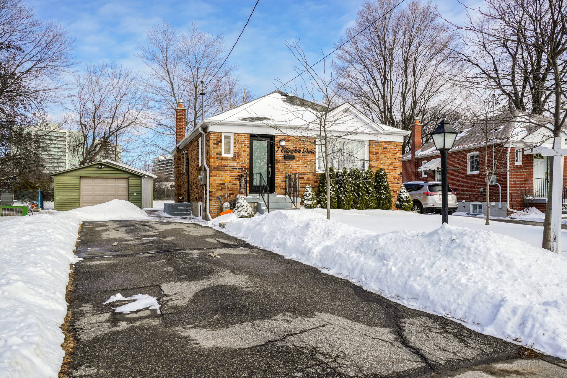 7 Ellington Drive by Peter Pobojewski