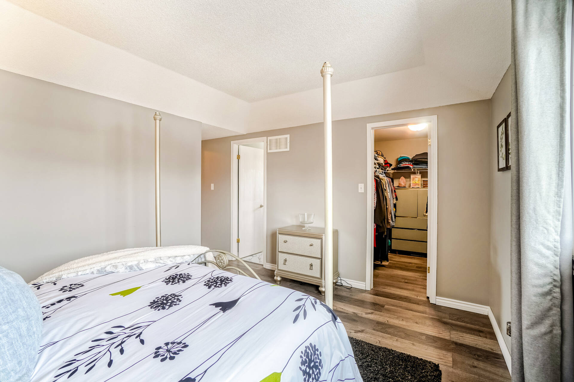12 Robertson Street, Fergus - photo 25