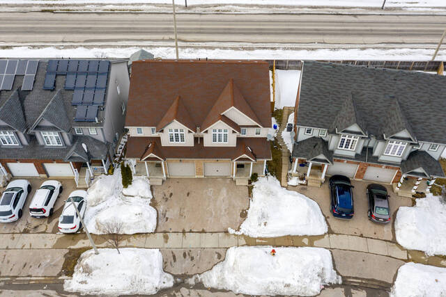 71 Iron Gate Street, Kitchener - photo 4