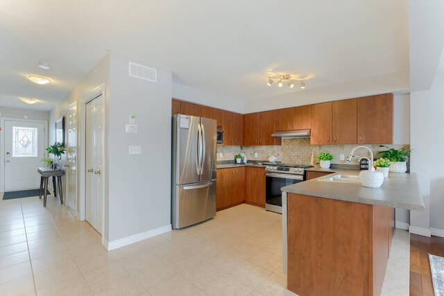 71 Iron Gate Street, Kitchener - photo 20
