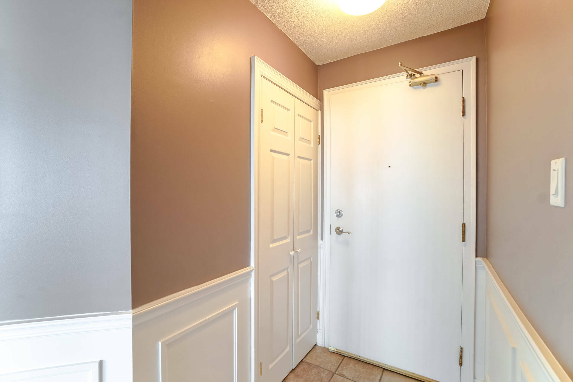 2328639