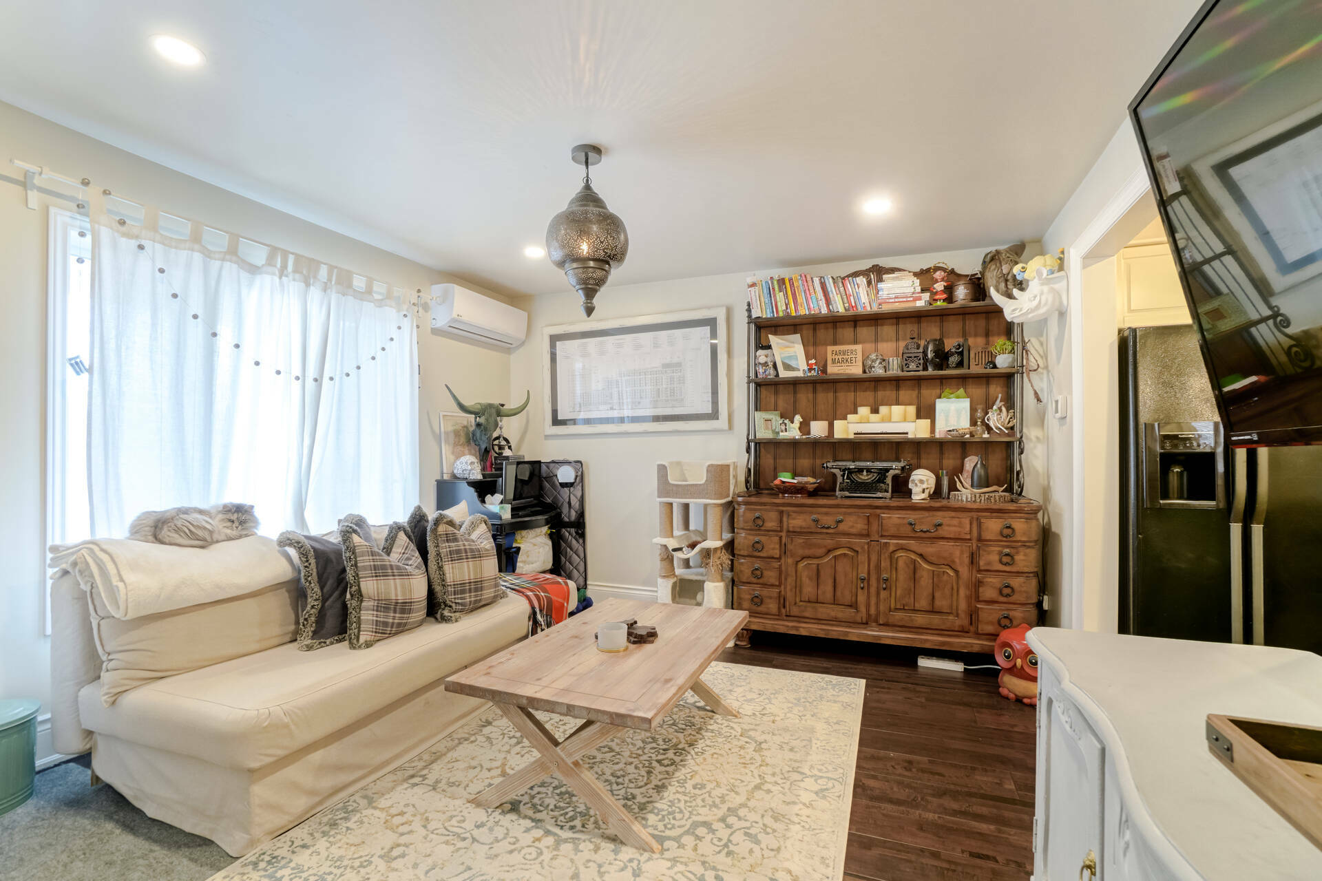 201 Bicknell Avenue by Paula Malgueiro