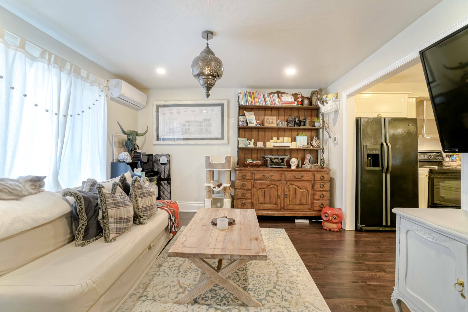 201 Bicknell Avenue by Paula Malgueiro