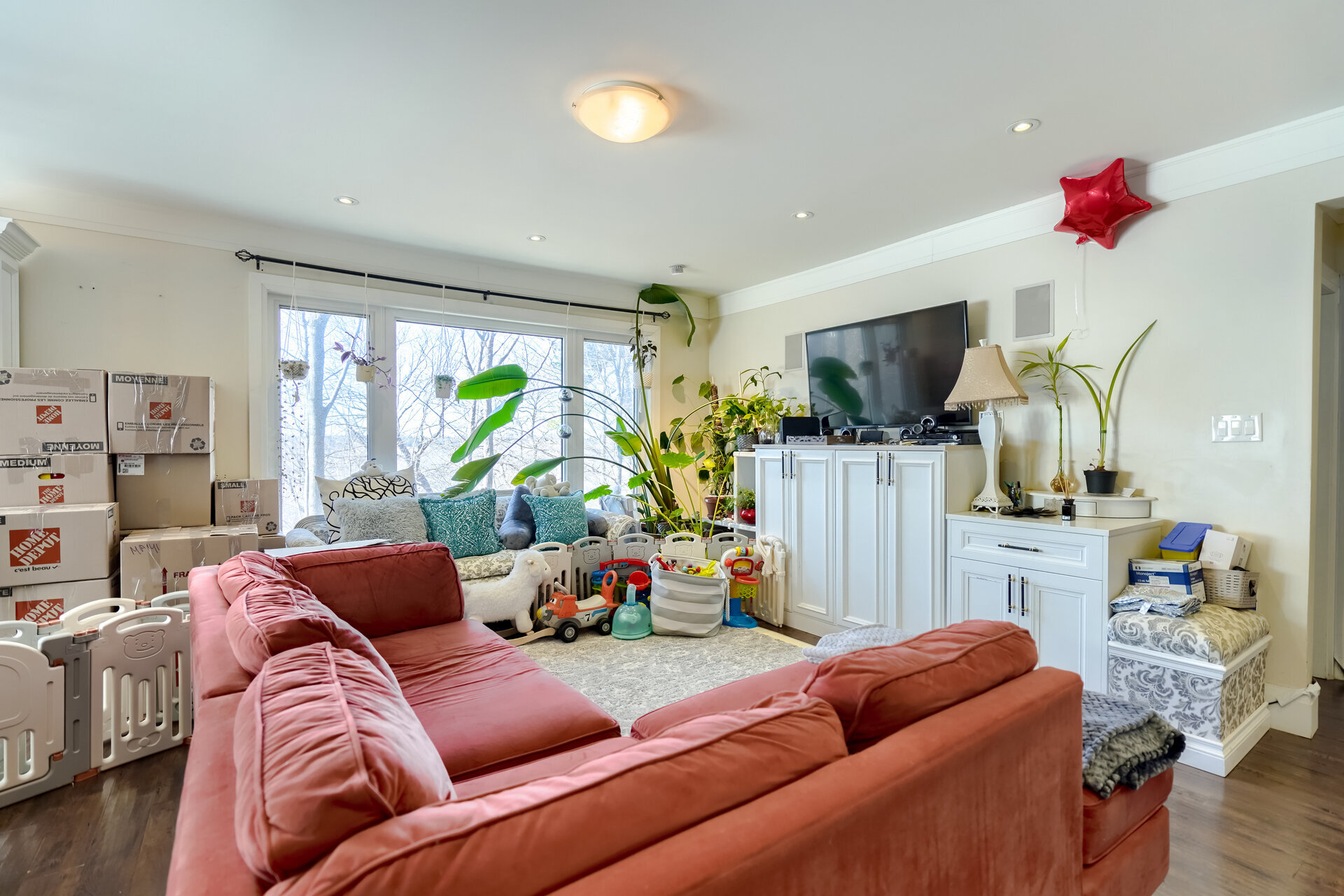 40 Stanwood Crescent, North York Realmedia Tours