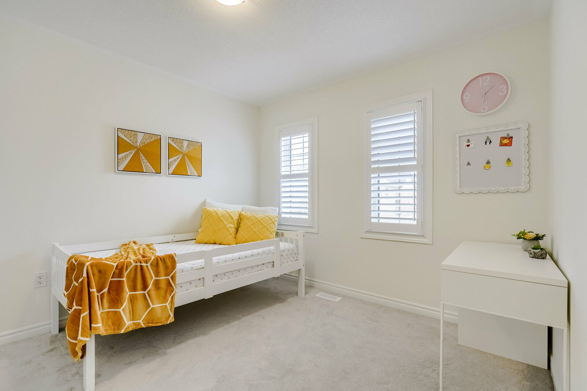 2373707