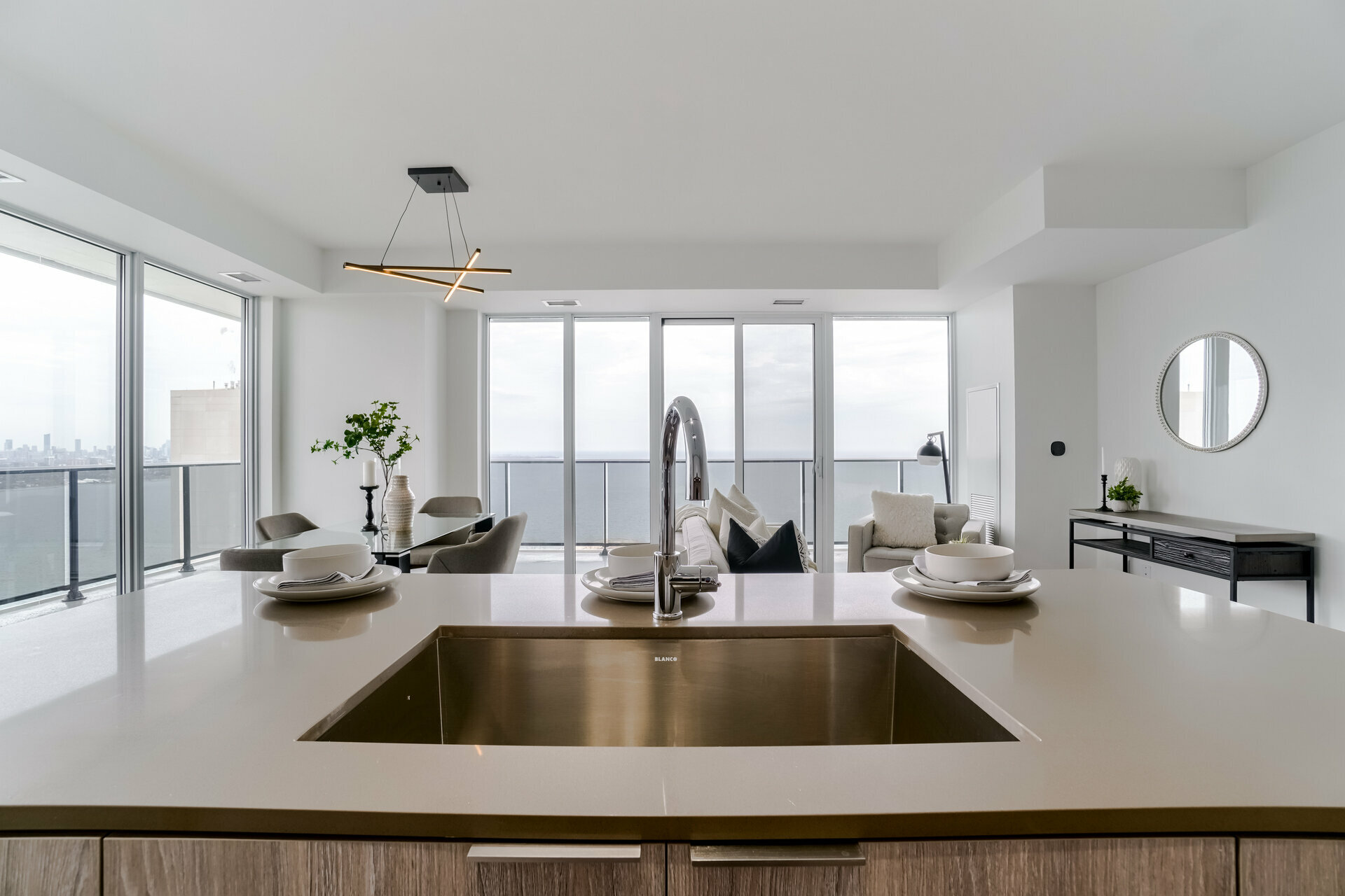 2385057