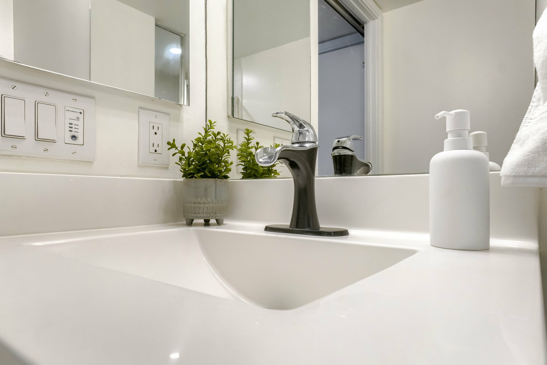 #1707-151 Village Green Square, Scarborough - photo 40
