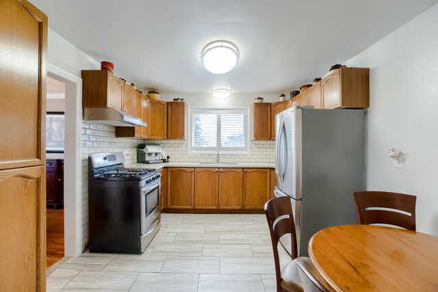 38 Academy Road, North York - photo 14