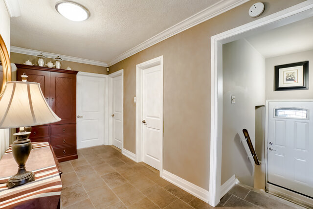 38 Academy Road, North York - photo 26
