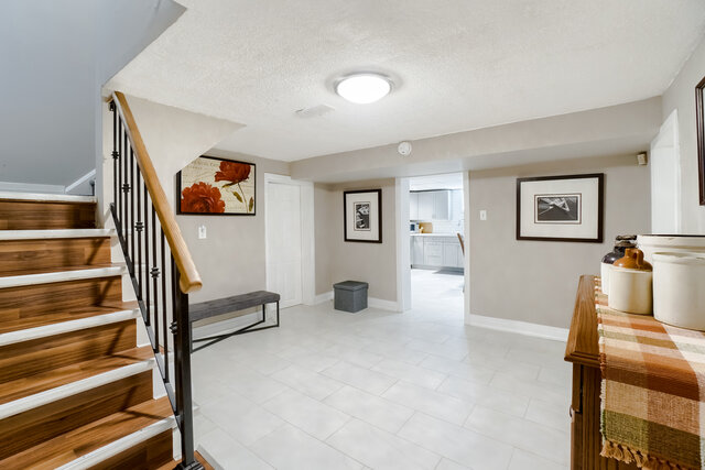 38 Academy Road, North York - photo 27