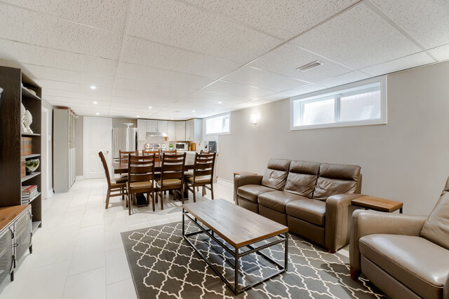 38 Academy Road, North York - photo 35
