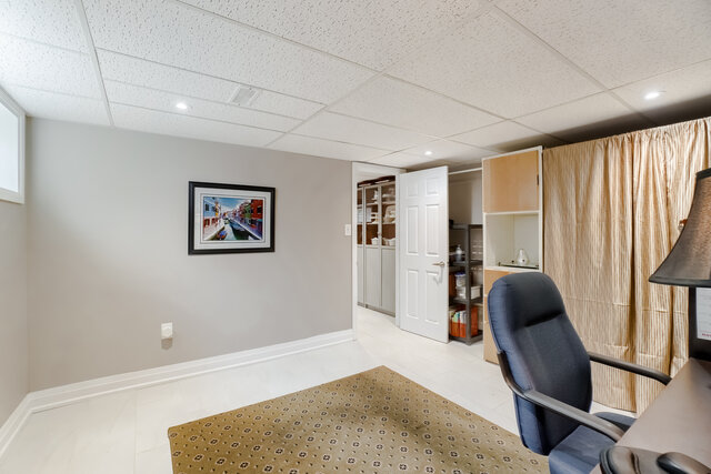 38 Academy Road, North York - photo 37