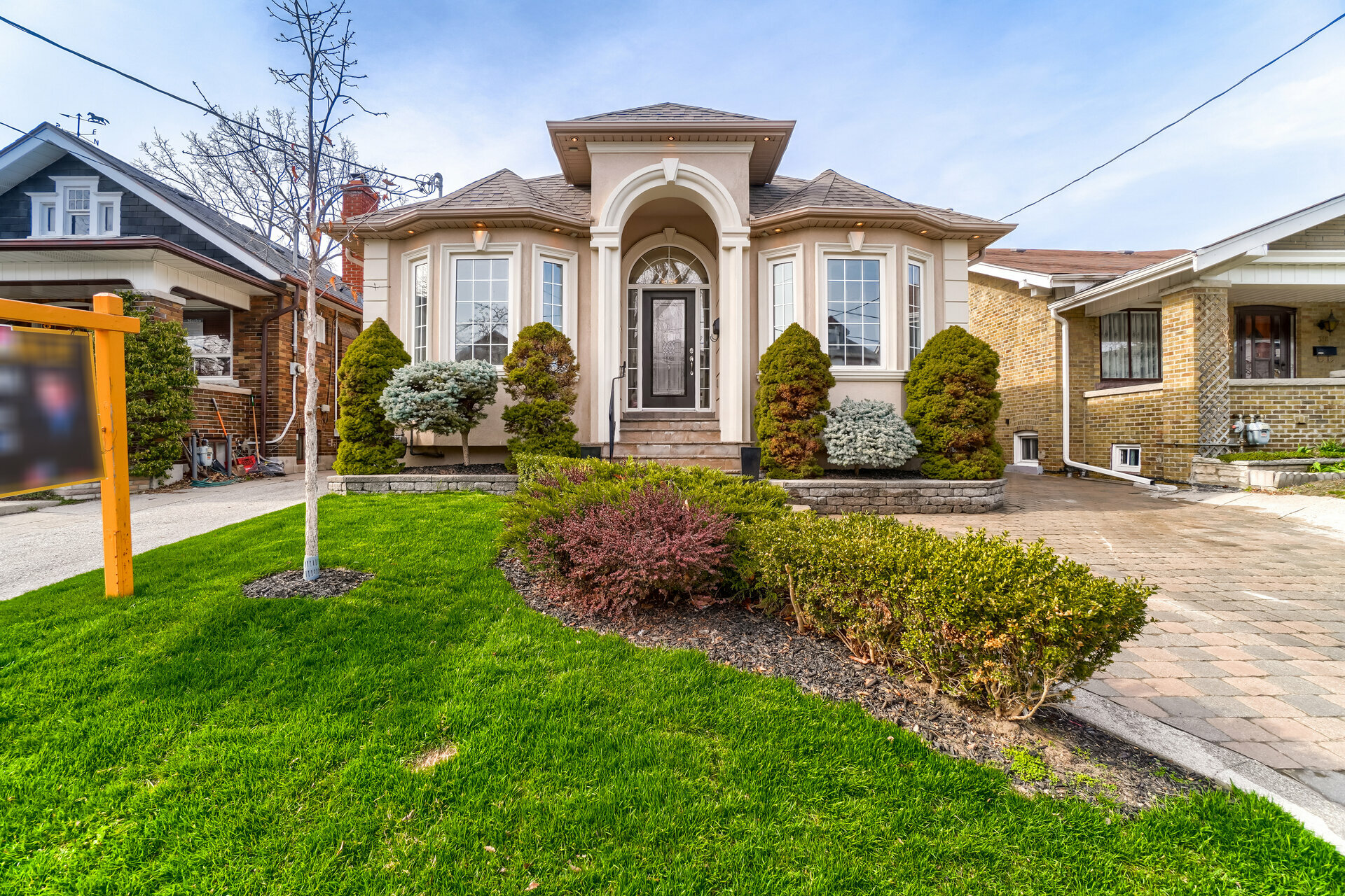 316 Strathmore Boulevard, Toronto Realmedia Tours