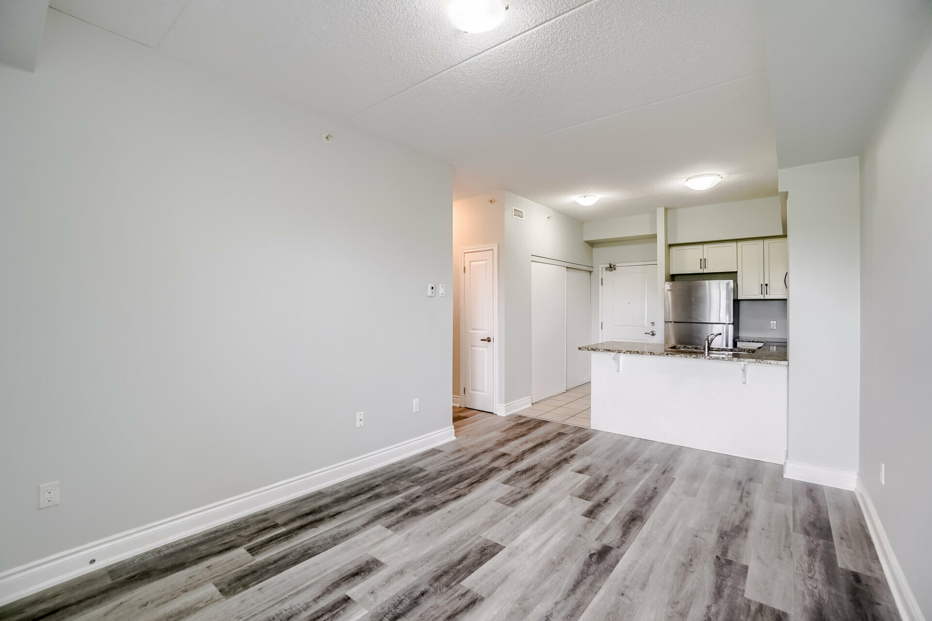 #105-640 Sauve Street, Milton - photo 10