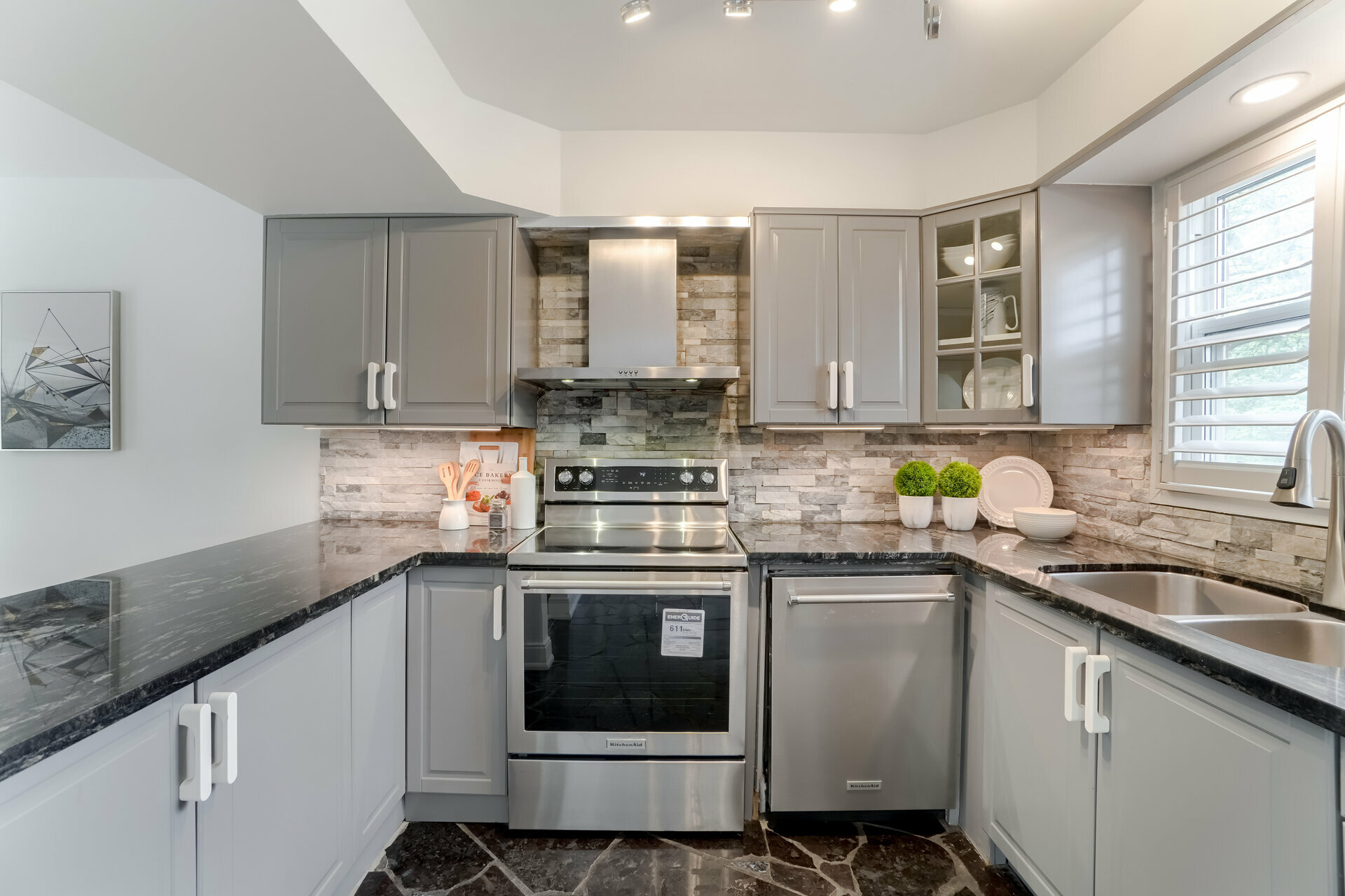 #6-1768 Main Street West, Hamilton - photo 17