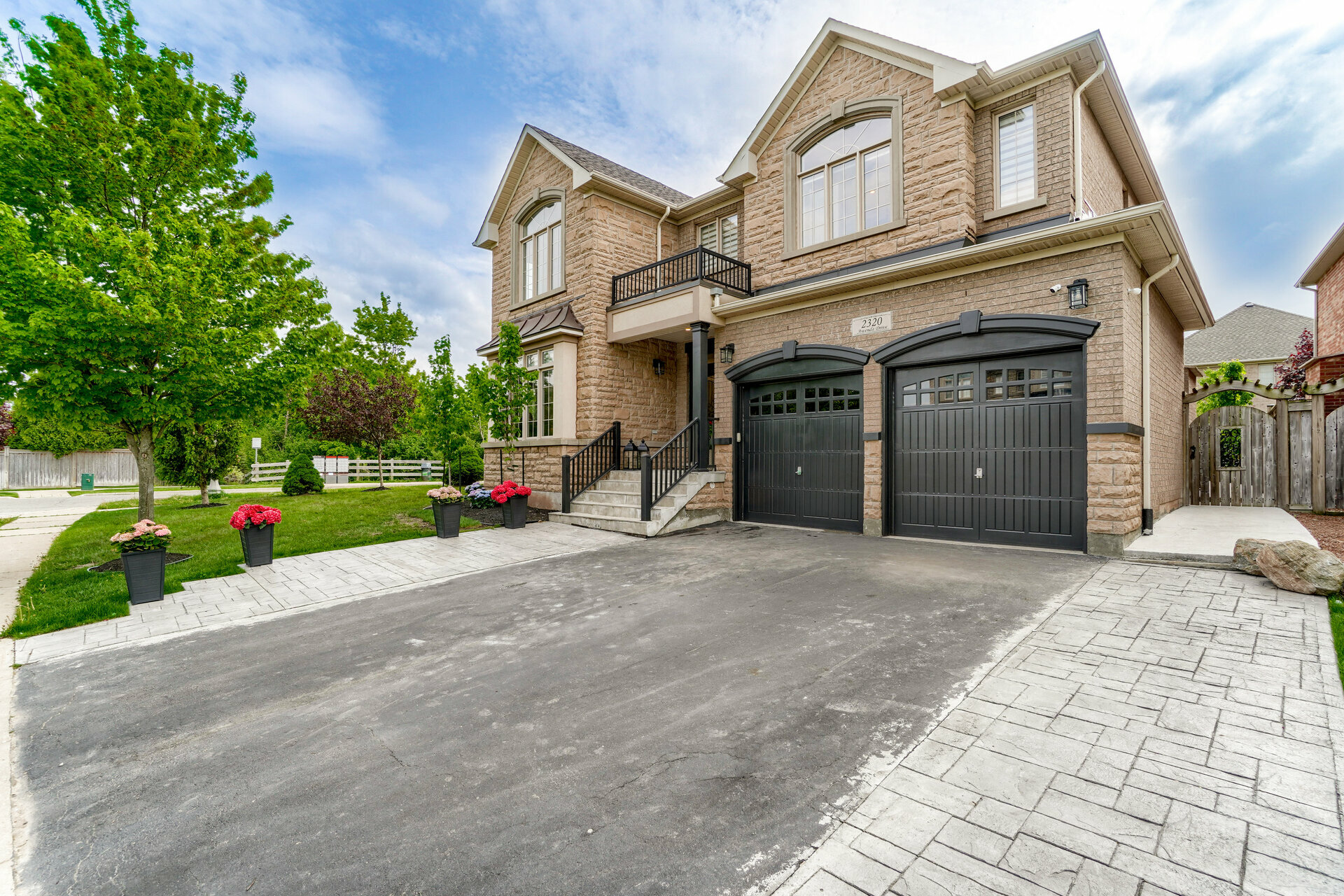 2320 Awenda Drive, Oakville - photo 3