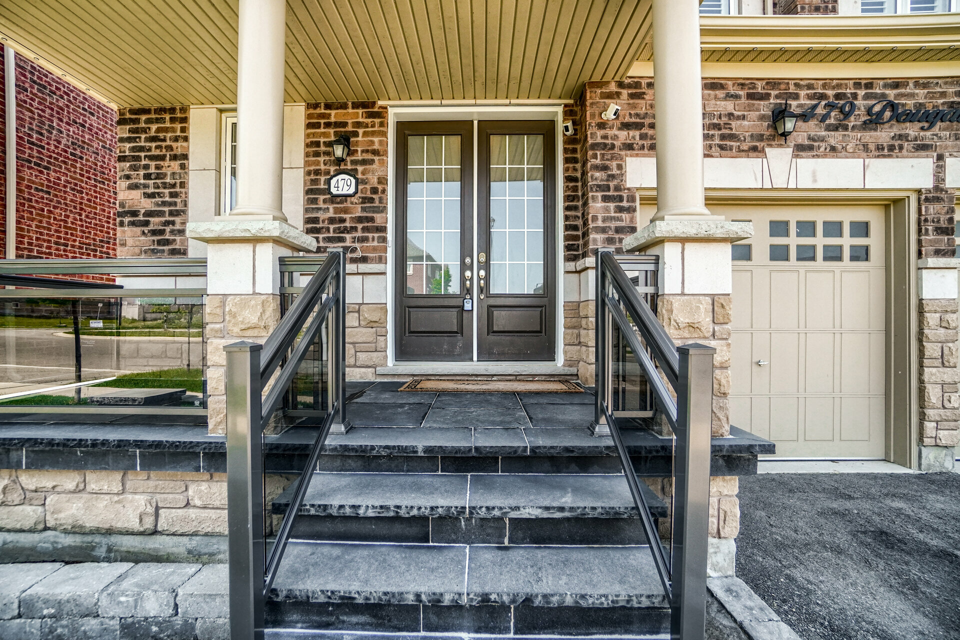 479 Dougall Avenue, Caledon Realmedia Tours