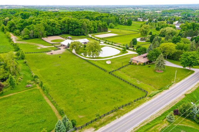 6375 17th Sideroad, King - photo 2