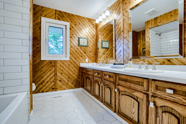 6375 17th Sideroad, King - photo 38