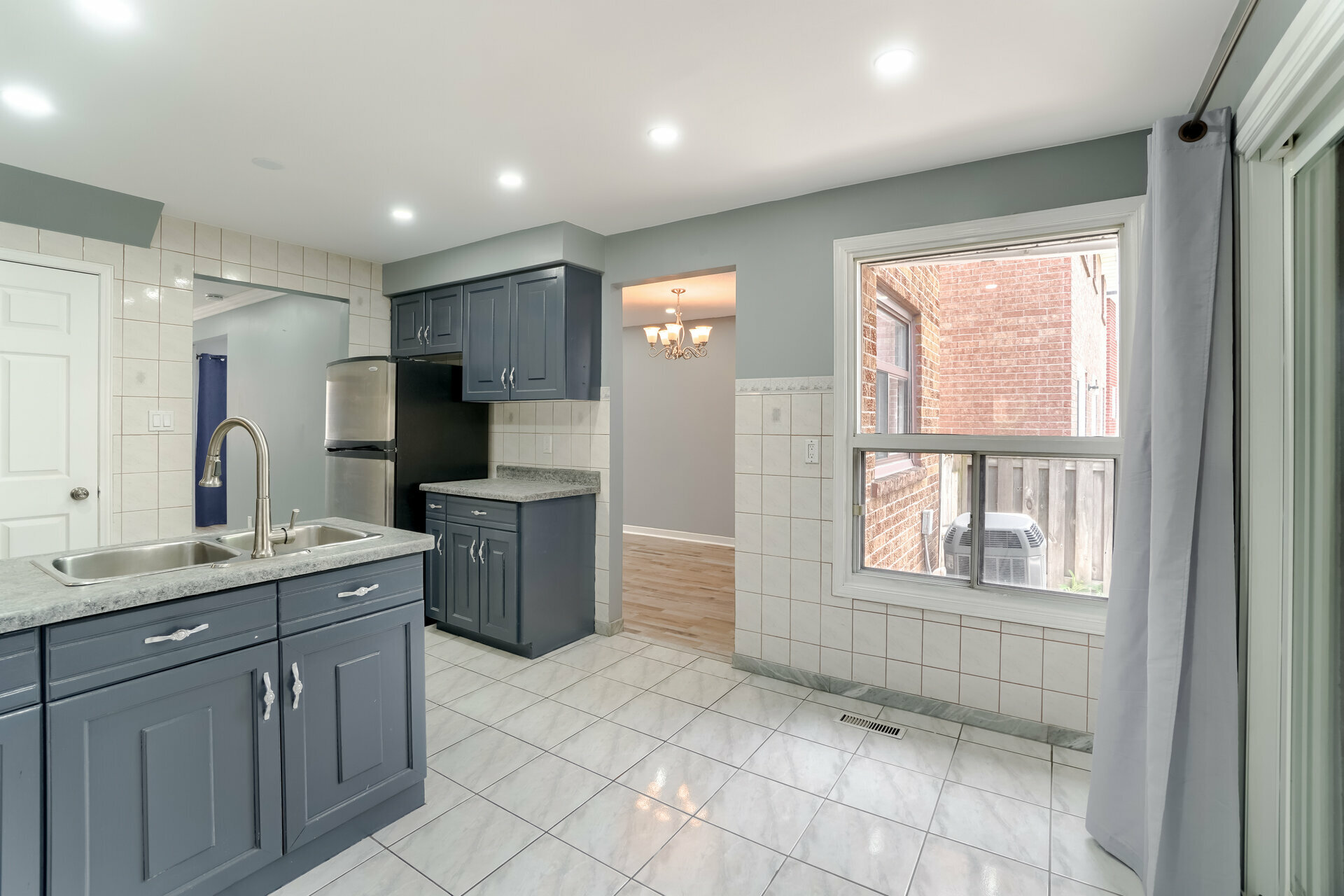 51 Braidwood Lake Road by Harry Singh