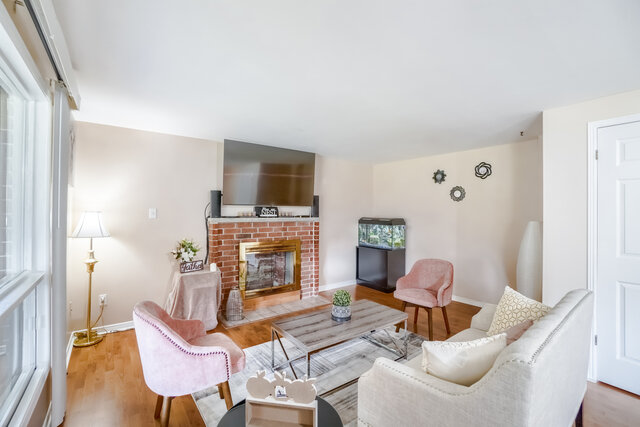 632 Canfield Place, Shelburne - photo 17