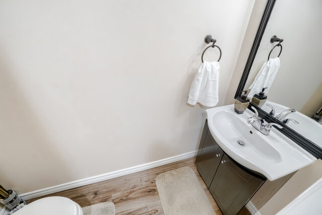 632 Canfield Place, Shelburne - photo 20