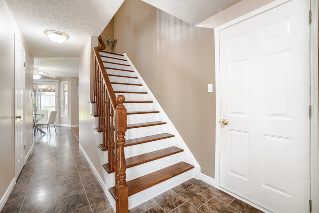 632 Canfield Place, Shelburne - photo 22