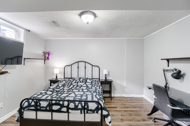 632 Canfield Place, Shelburne - photo 36