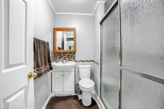632 Canfield Place, Shelburne - photo 38
